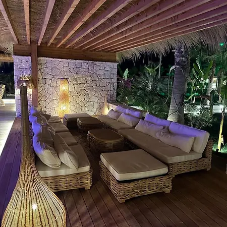 Villa Lavender House