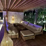 Villa Lavender House
